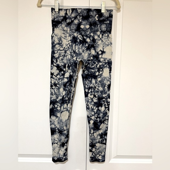 Mono B ribbed tie-dyed seamless Leggings Tights S like new - Picture 4 of 5